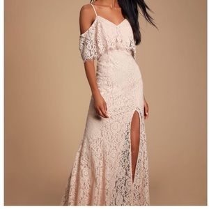 NWT Lulu’s Caterina Blush Lace Off-the-Shoulder Maxi Dress large